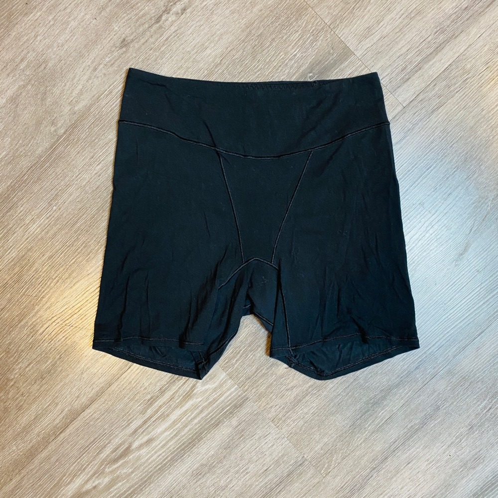 Lululemon‎ Womens High Rise Biker Shorts Black XS Athletic Yoga Gym Activewear
